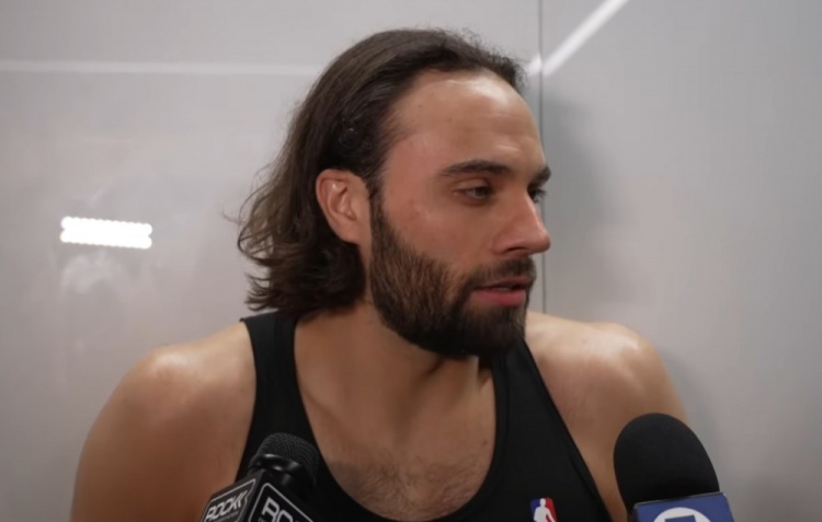 虎扑NBA-【完整版】斯特鲁斯：不在乎没球权 只要能赢我愿做一切脏活累活